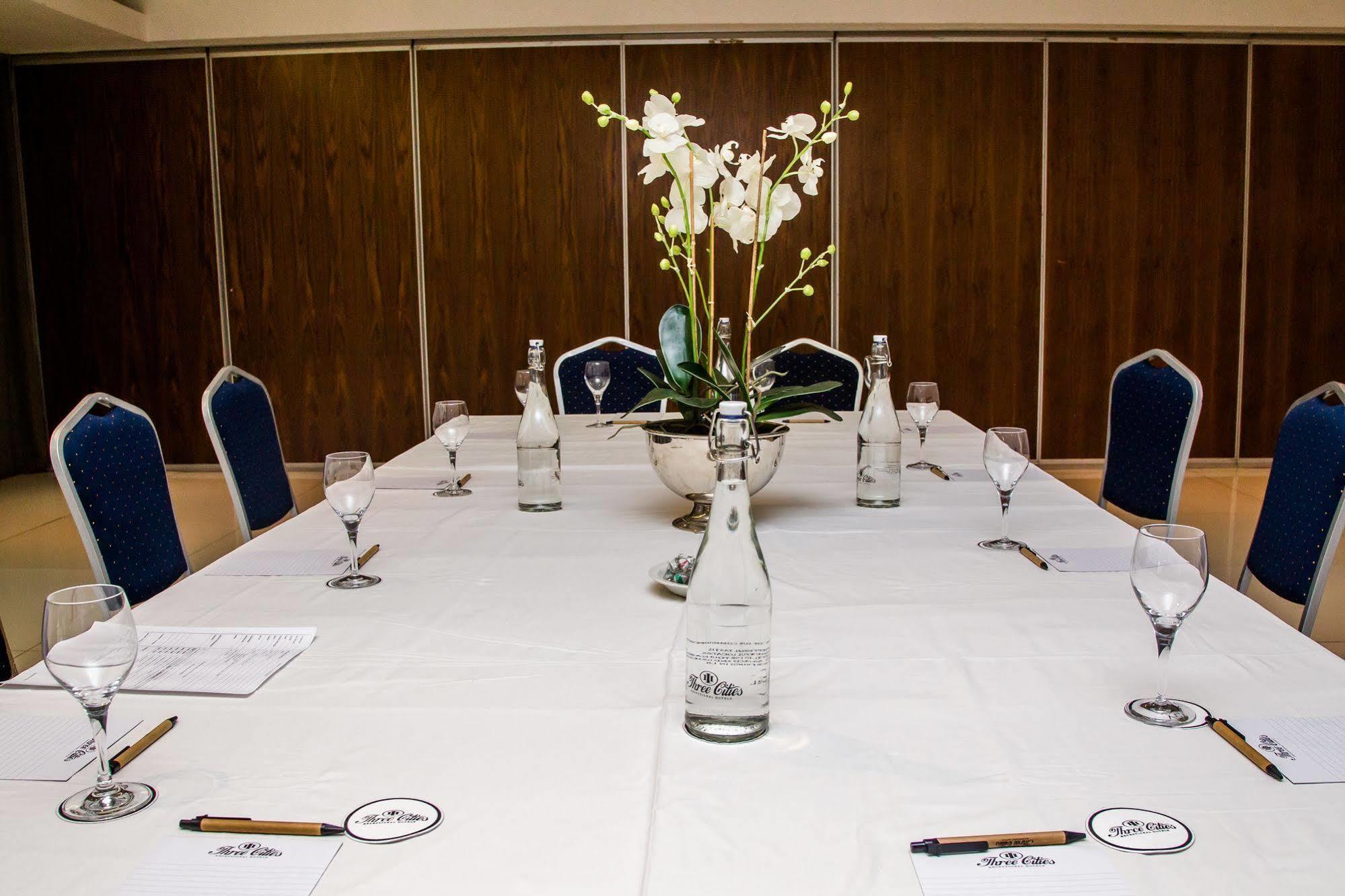 The Square Boutique Hotel by Misty Blue Hotels Durban Extérieur photo